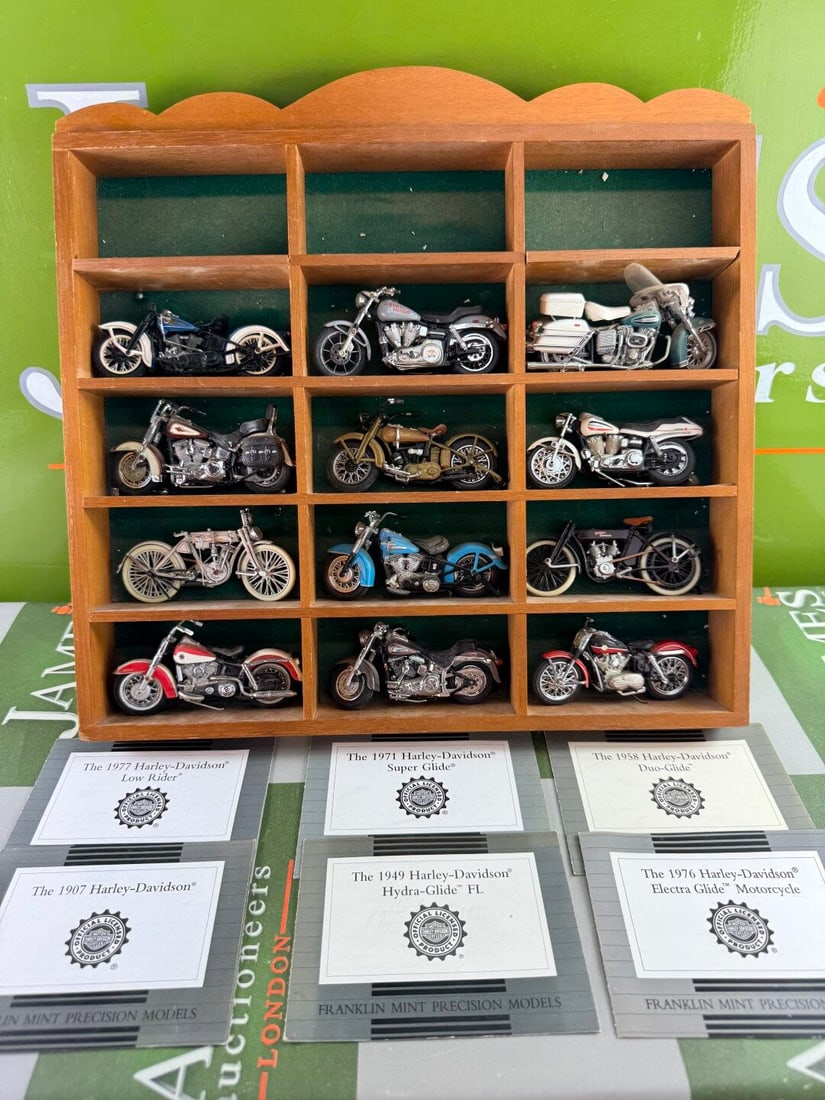 Harley-Davidson Franklin Mint 1/24 Motorcycles Collection In Display (1 of 7)