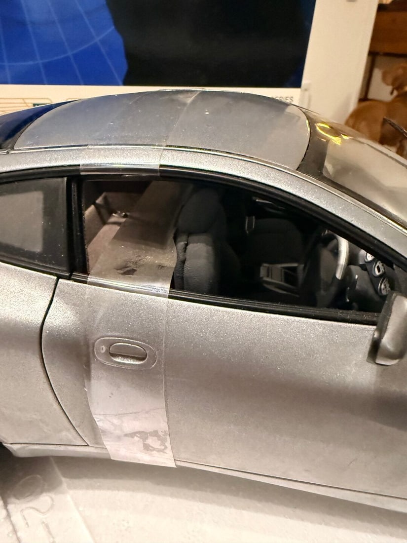 Kyosho-James Bond 007- 1:12 Scale Aston Martin Vanquish - 6