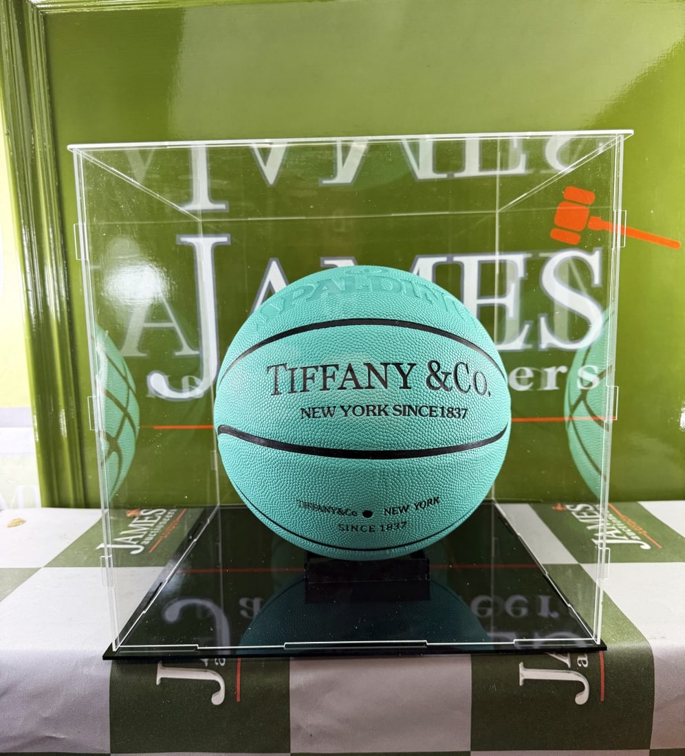Tiffany & Co Full Size 7 Basketball-Unused Example: Tiffany & Co Full Size Basketball-Unused Example