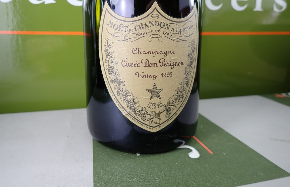 Dom Perignon Vintage 1995 Champagne 75cl-12.5 % - 2