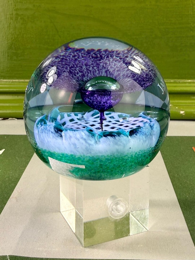 Caithness Flower Of Scotland Vintage Paperweight (1 of 4)