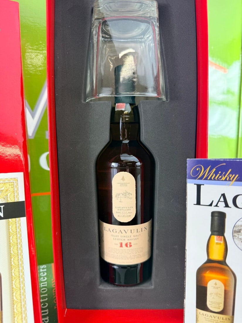 Whisky Society Presentation 20cl bottle of Lagavulin 16 yr Old - 2