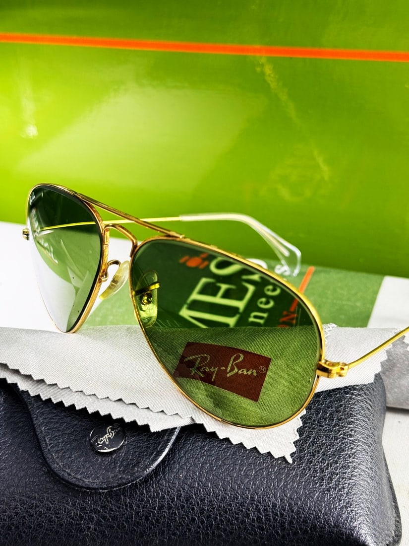Ray-Ban Vintage Aviator Sunglasses - 3