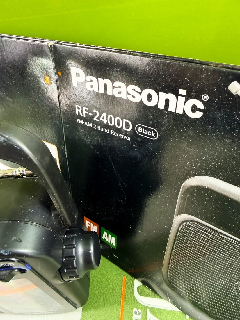 Panasonic Portable Radio 2 Band Receiver - 2