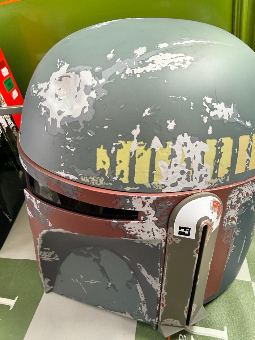 Star Wars 1/1 Scale 40th Anniversary Boba Fett Helmet - 5