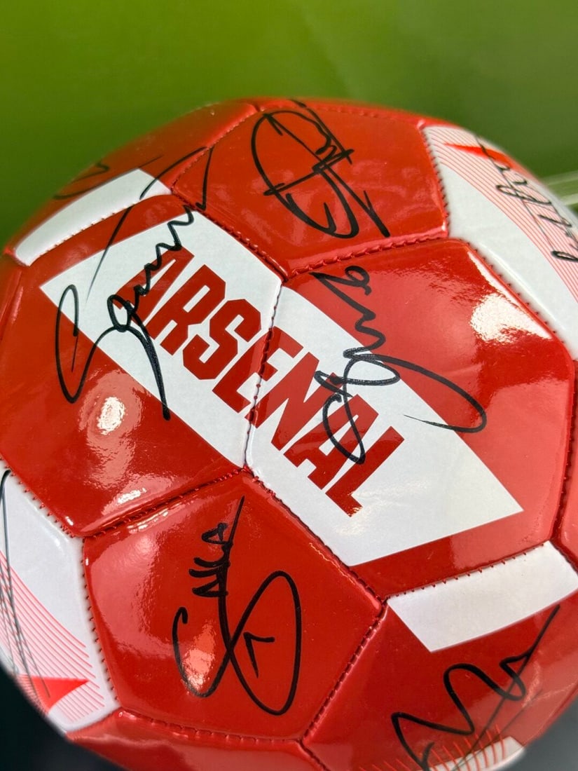 Arsenal FC Signed 2025-26 Premier League Champions Football In Case - 5