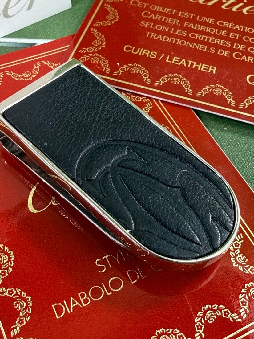 Cartier Paris Rare Leather Insert Emblem Santos Edition - 2