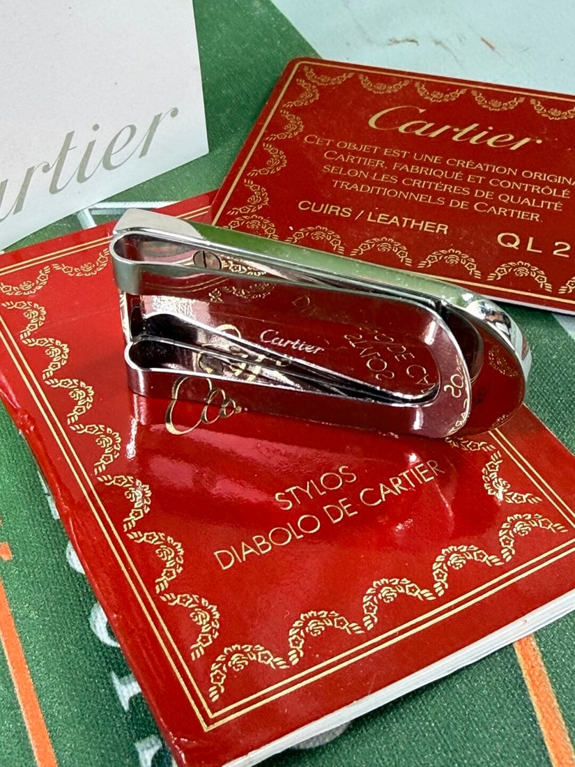 Cartier Paris Rare Leather Insert Emblem Santos Edition - 3