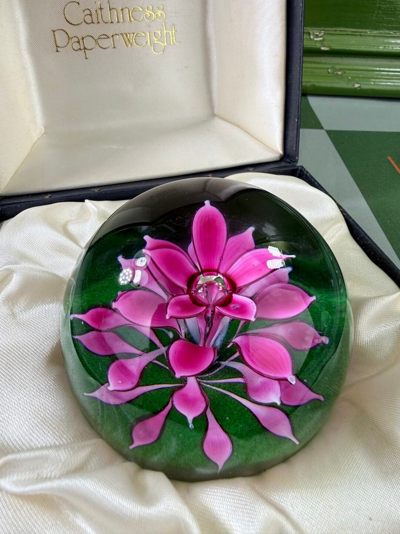 Limited Edition Caithness Floral Large Paperweight # 343/750 - 2