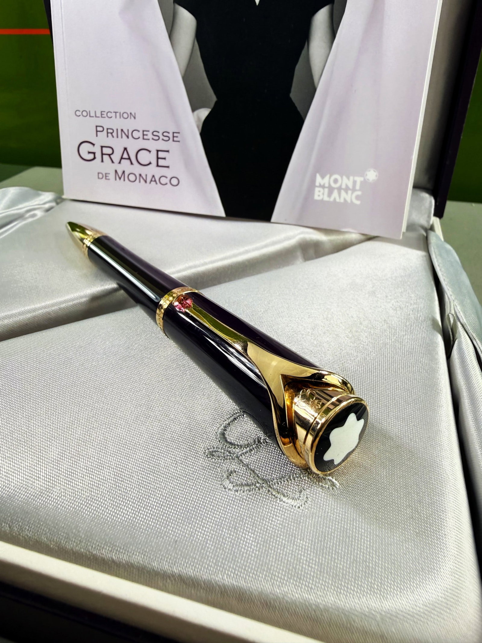 Montblanc Collection Princesse Grace de Monaco Pen - 4