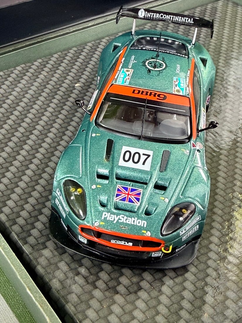 Aston Martin Model Cars Dbr9 & Dbr1 Limited Edition - 4