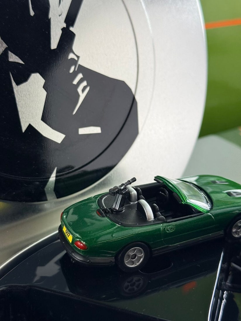 James Bond 007 Film Canister 4 Car Die Cast Set - 7