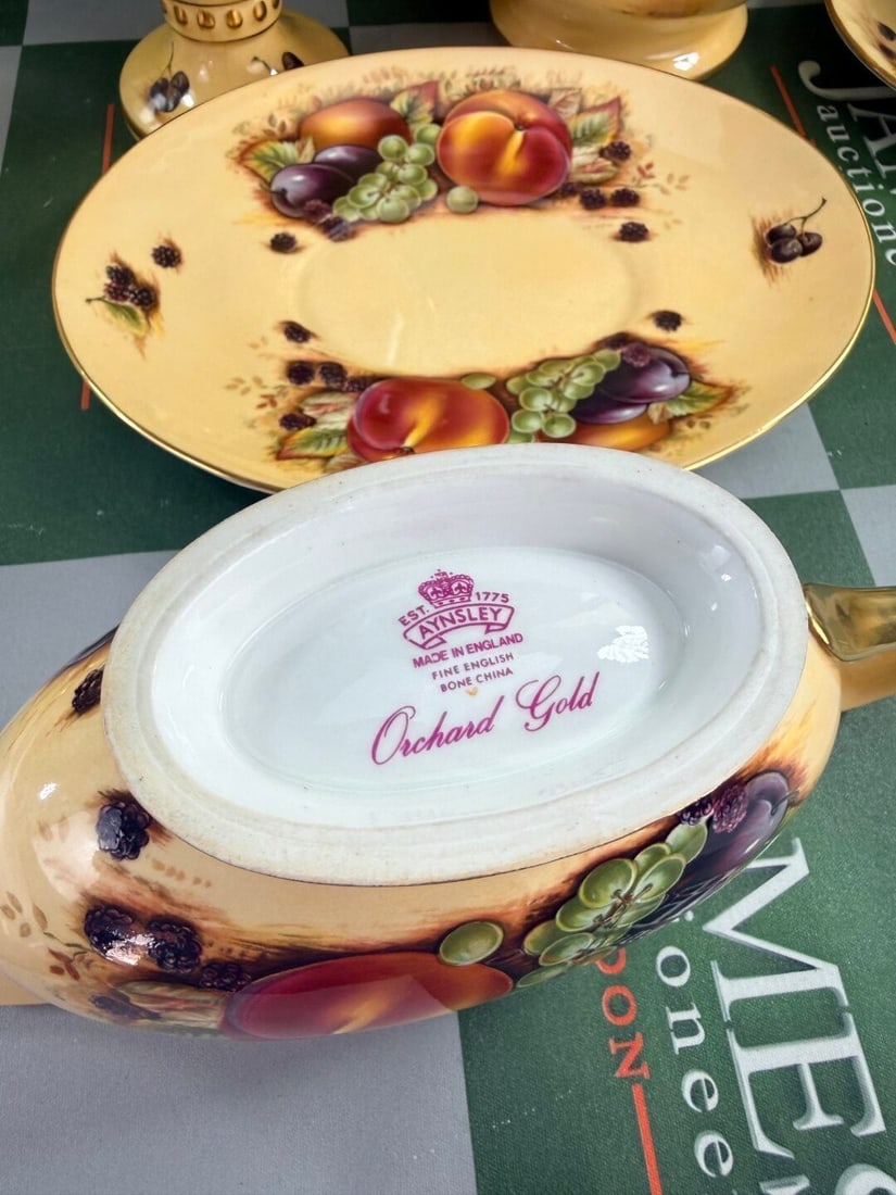 Aynsley Fine Bone China Orchard Gold Set Gold Leaf Rimmed. - 2