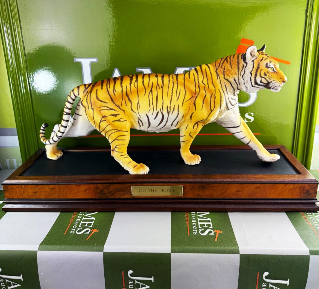 Large Franklin Mint Hand Painted Ltd Edition On The Prowl Tiger Display - 2