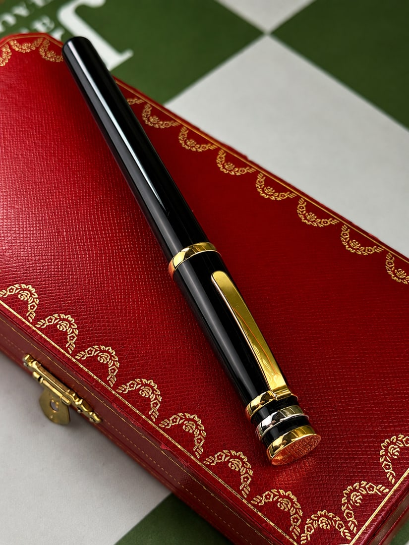 Cartier Vintage `Trinity De Cartier` Rollerball Pen-Tri Colour Gold - 2