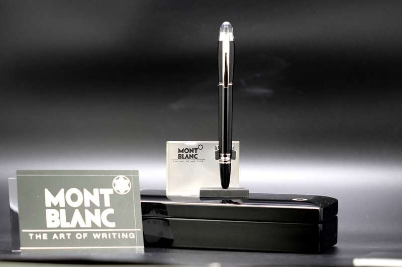 A new Montblanc StarWalker Platinum Resin Fineliner Pen: Montblanc StarWalker Platinum Resin Fineliner Pen Black