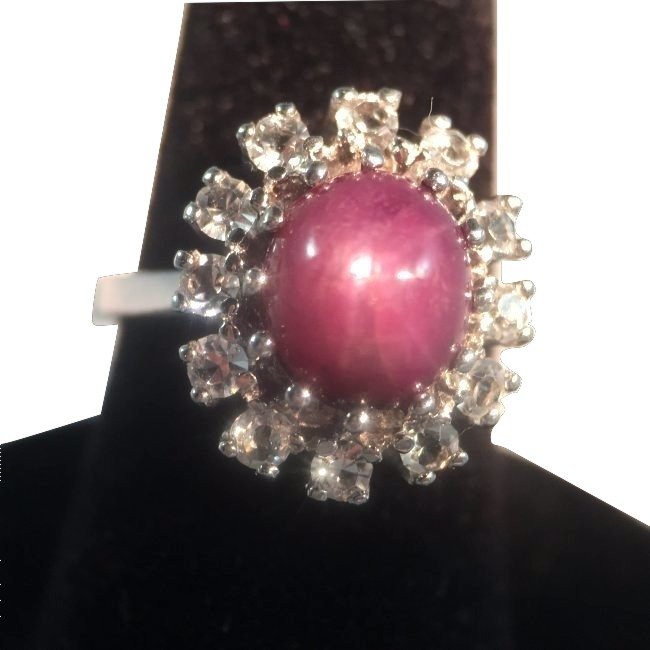 Purple Star Sapphire Gold Ring with Diamonds (1 of 4)