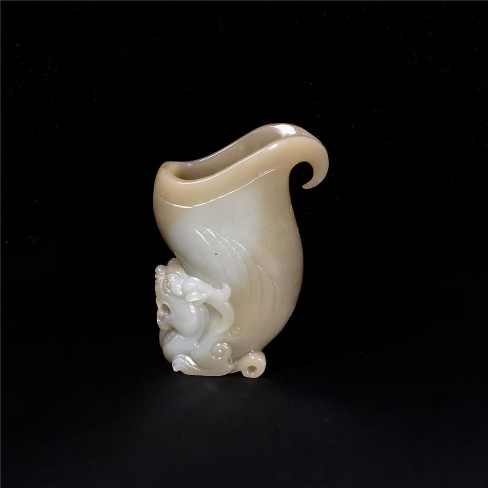 Chinese Qing Dynasty Hetian Jade Statue Dragon (1 of 8)