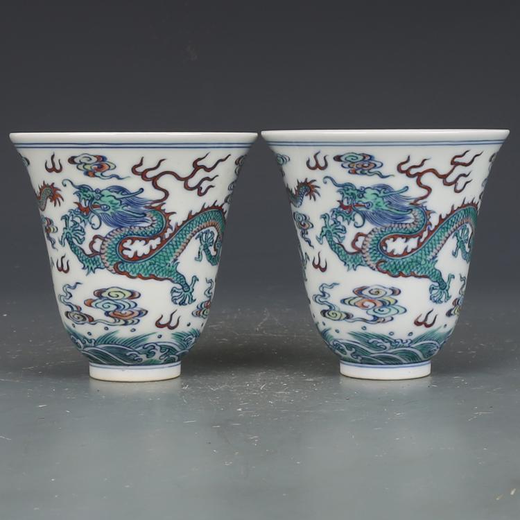Pair of Chinese Dou cai Porcelain Cups: Pair of Chinese Dou cai Porcelain Cups. Size:8.5*9cm