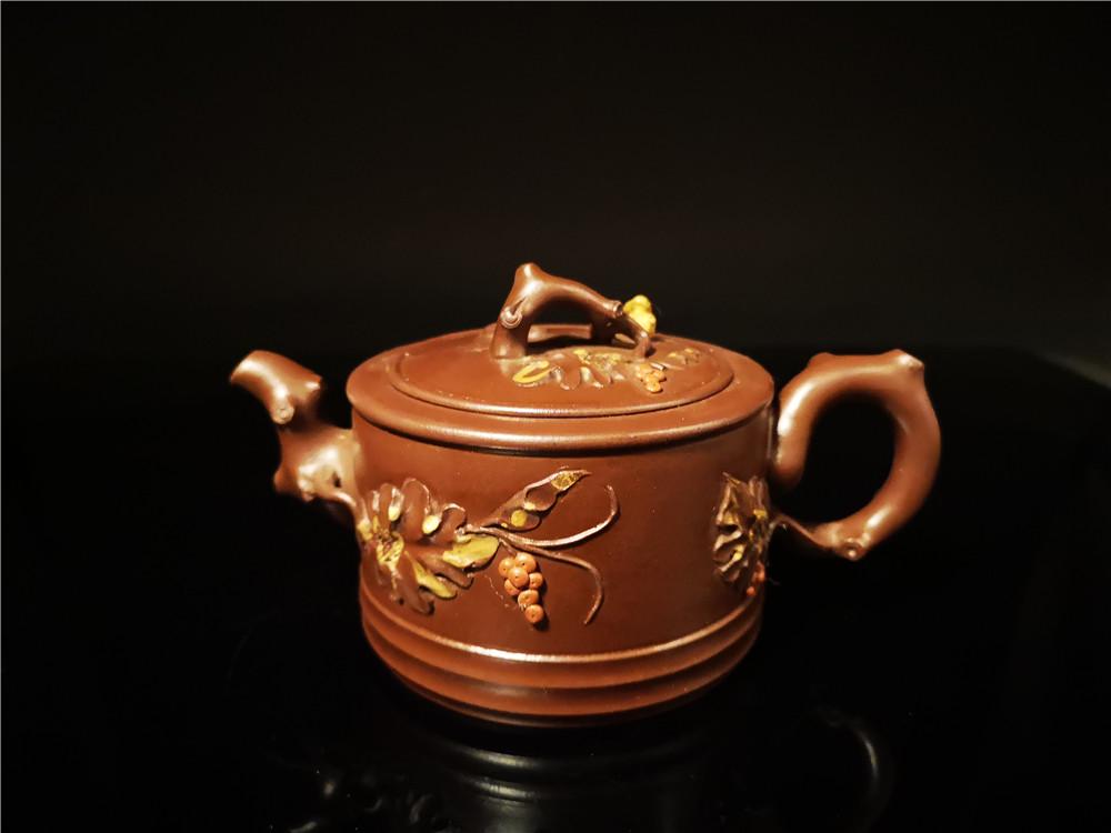 Chinese Zisha Teapot and Cover.(Mark of Wang Yinxian) (1 of 5)