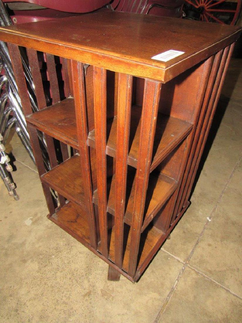 Rotating library stand (1 of 4)