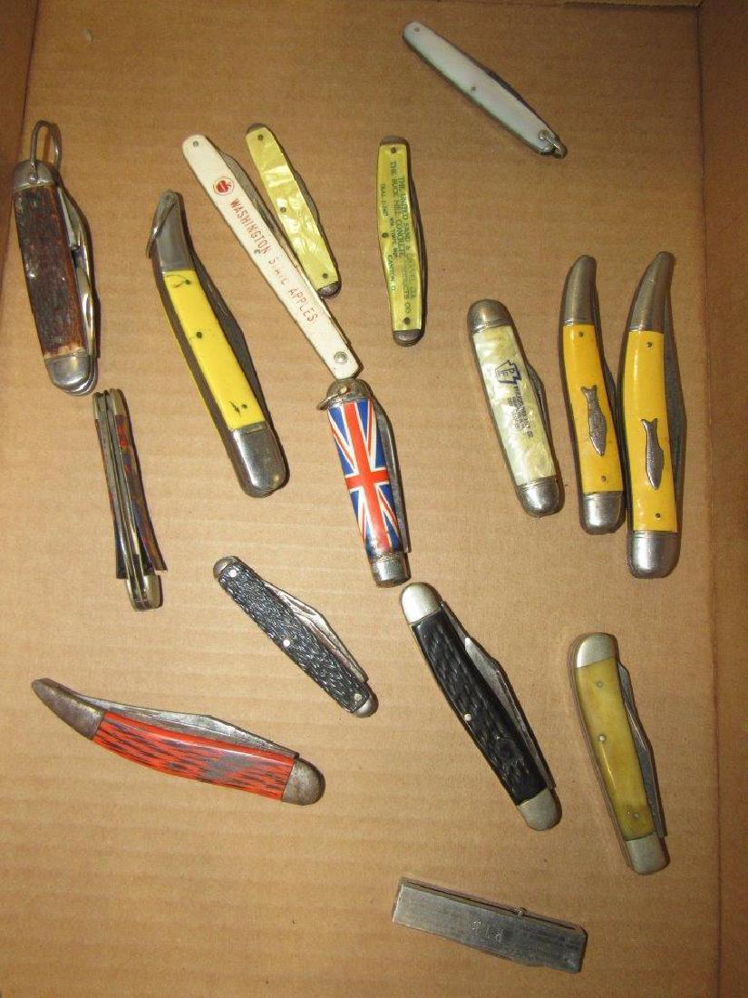16 assorted pocket knives (1 of 3)