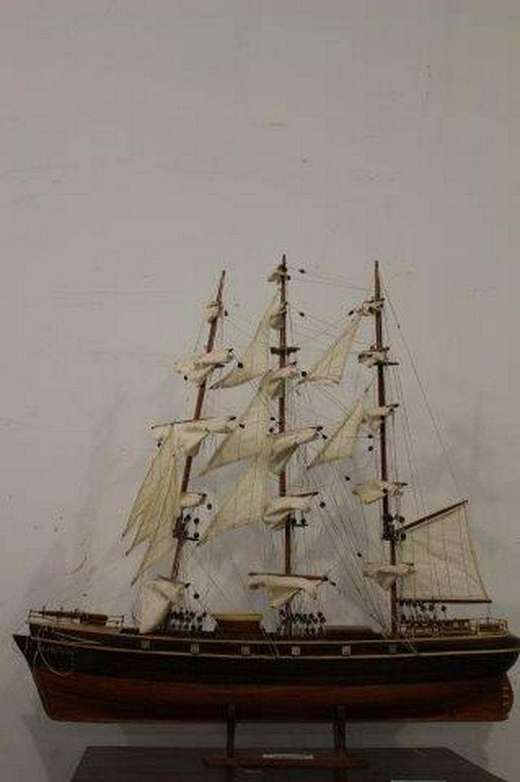 The cutty shark handcrafted ship model (1 of 8)
