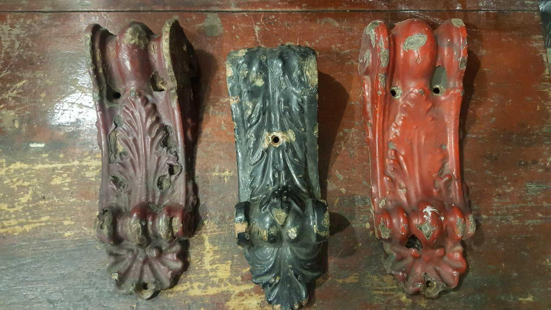 Lot Of 3 Cast Iron Corbels Aug 17 2019 Atlee Raber Auctions In Oh