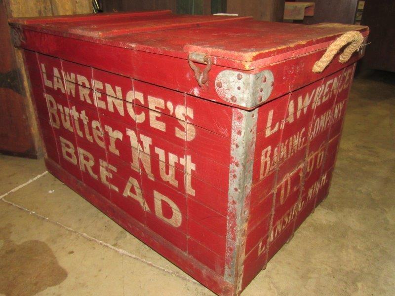 Great Red Painted Lawrence's Baking Co Shipping Box (1 of 8)