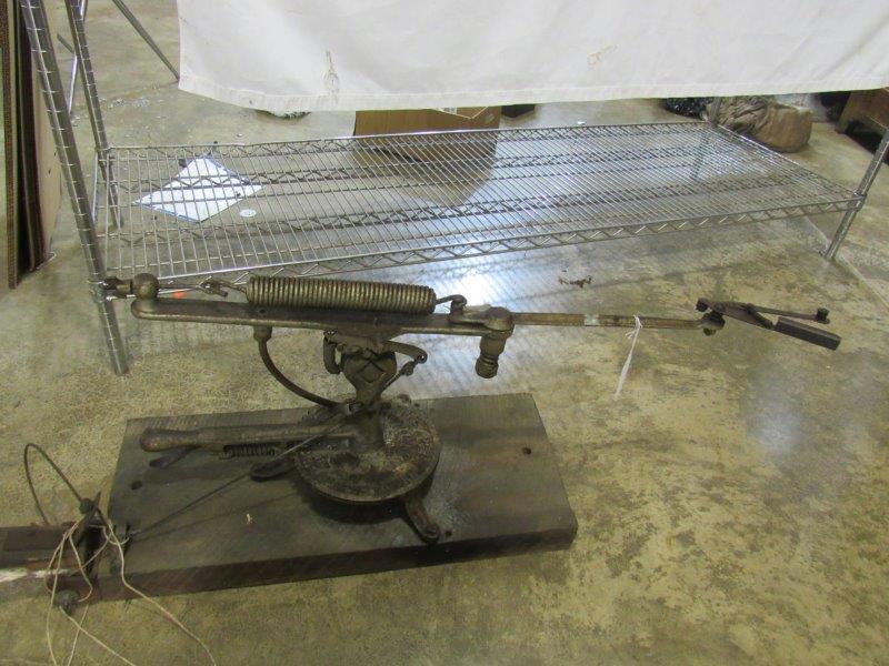 Remington clay pigeon thrower: TBA