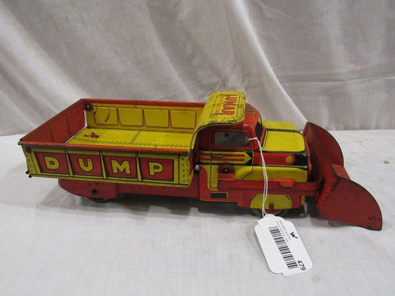 Marx dump truck with front-end loader (1 of 4)