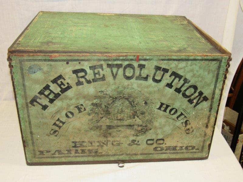 Early Stark County Mercantile store dovetailed box (1 of 4)