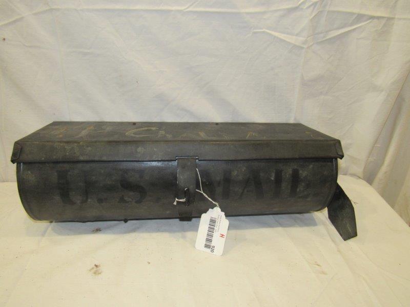Folky Country tin "U.S. Mail" mailbox (1 of 3)