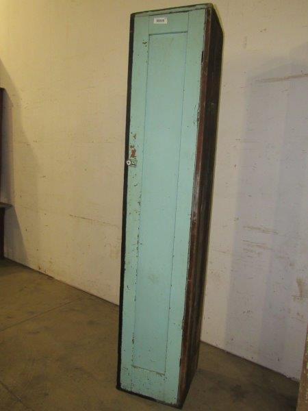 Farmhouse chimney cupboard (1 of 9)