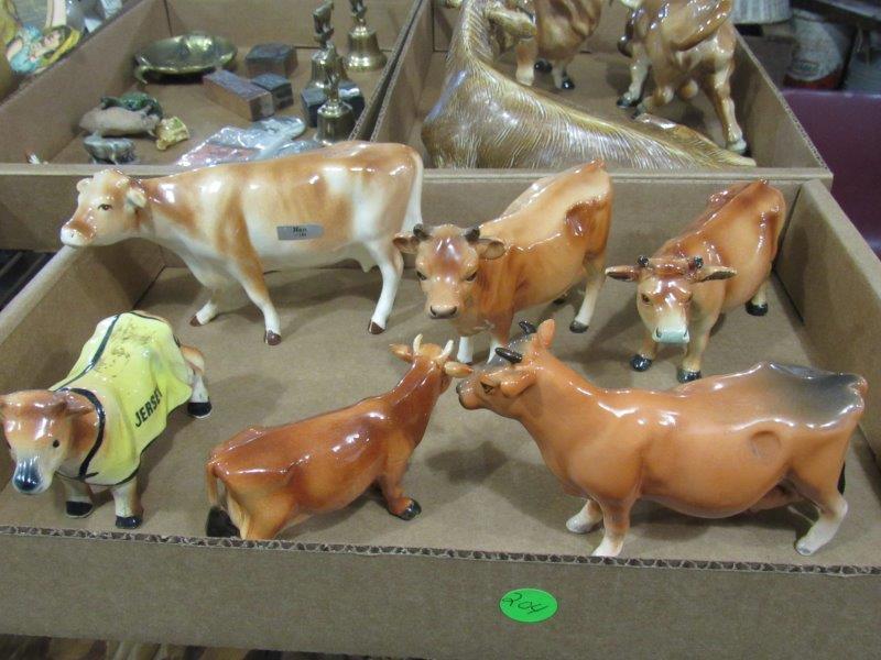 6 ceramic Jersey figurines (1 of 3)