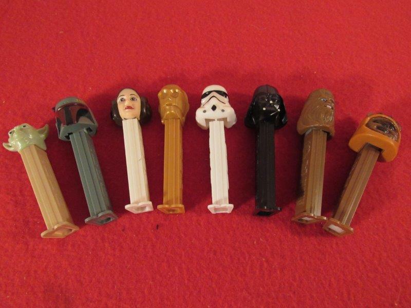 Lot of 8 Star Wars PEZ dispensers (1 of 5)