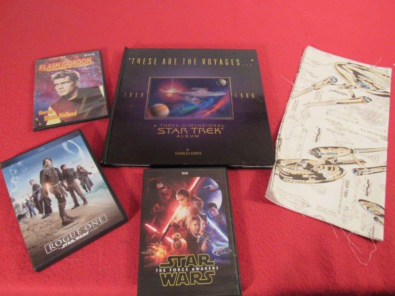 5 Pce. Lot including a Pop Up Star Trek book, fabric (1 of 10)