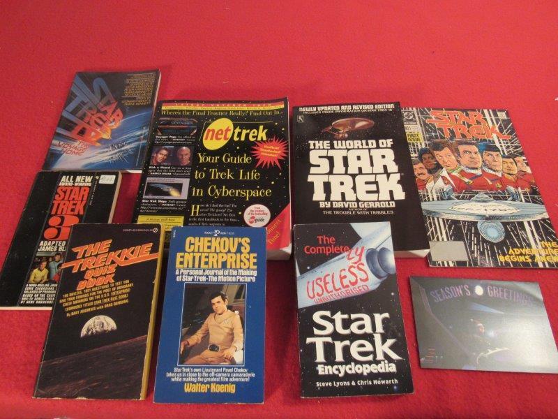 8 Pce. lot of Star Trek inc. DC Comic & 7 books (1 of 9)