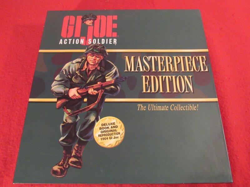 GI JOE Action Soldier Deluxe Book & Original (1 of 5)