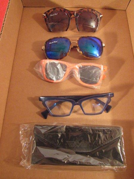Mixed lot of David Ford sunglasses w/ cases (1 of 6)
