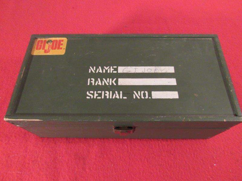 ORIGINAL GI JOE CHEST/LOADED W/ GI JOE GEAR/ CLOTHING/ (1 of 14)