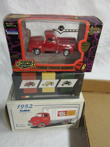 Lot of 3 Scale Model Trucks NIB (1 of 2)