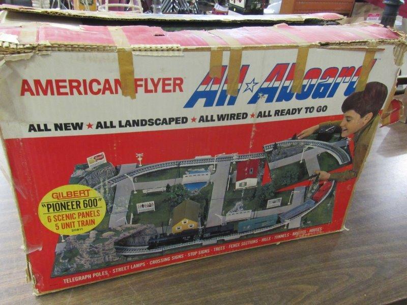 American Flyer All Aboard 6 Scenic RR panels and 5 unit (1 of 3)