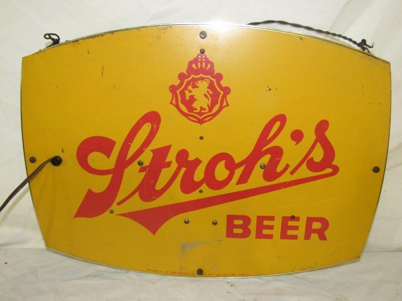 Stroh's beer light-up sign (1 of 7)