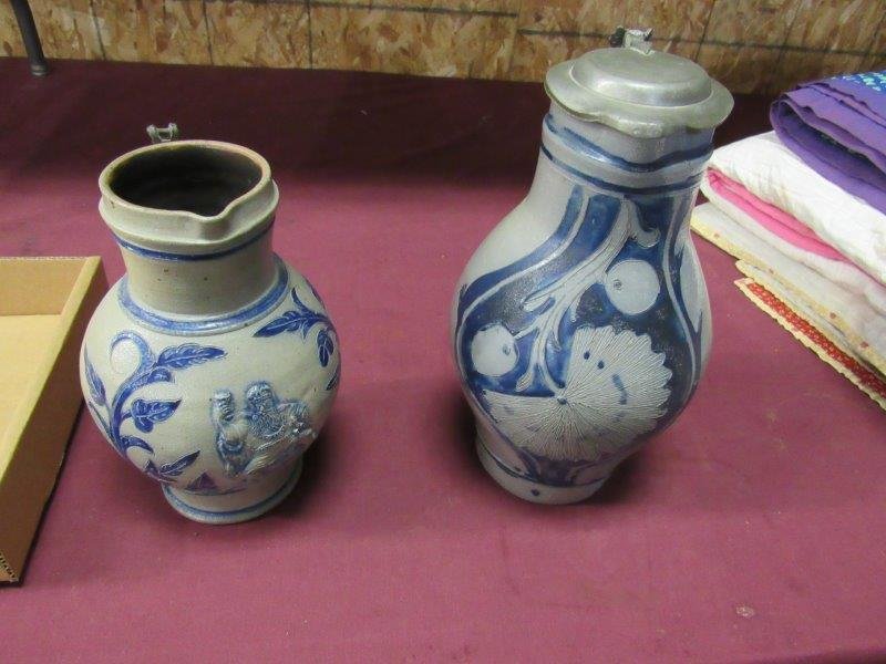 2 decorated stoneware tankards (1 of 8)