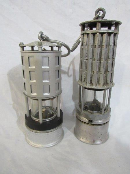 2 Miner's safety lamps (1 of 7)