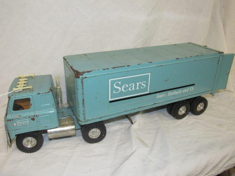 Ertl International Sears tractor trailer (1 of 4)