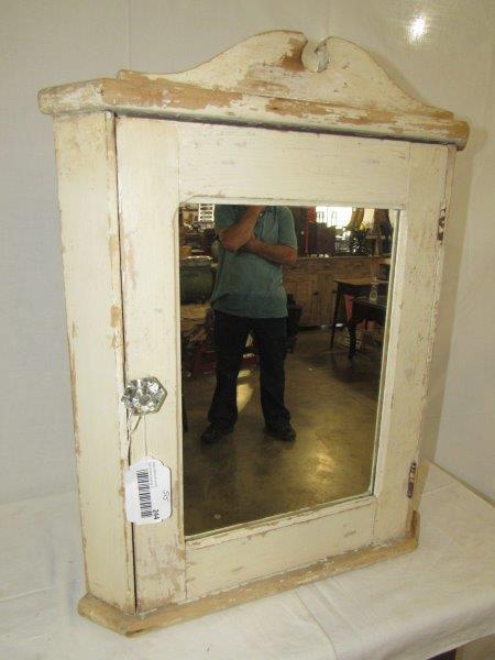 Sm. Primitive painted corner cabinet (1 of 4)