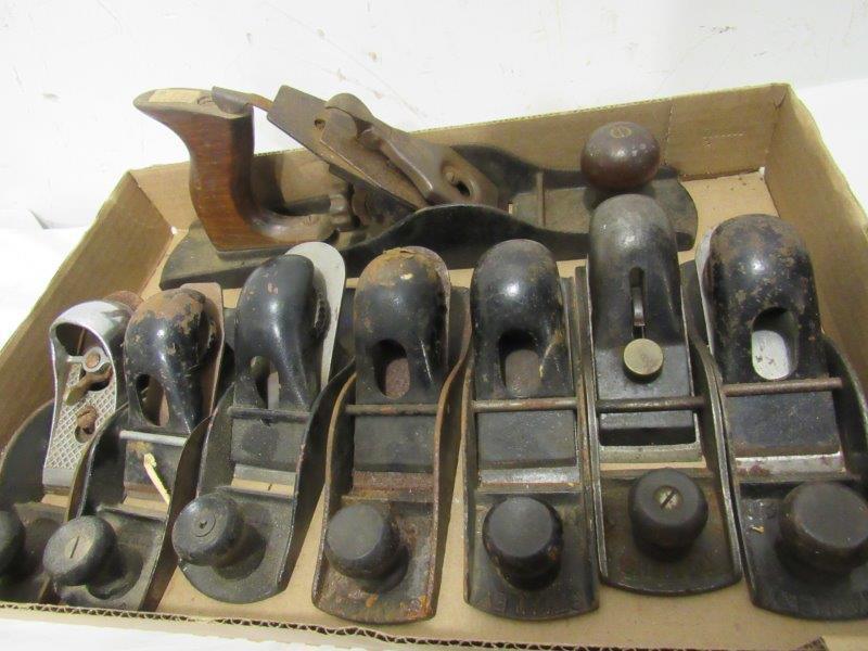 Lot of 8 hand planes including stanley & shelton (1 of 3)