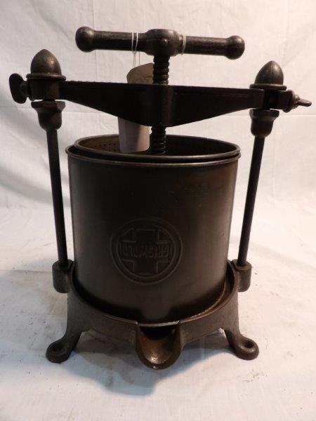 Griswold No. 6 fruit & lard press: Approximately 15 in tall. Nice and clean!!